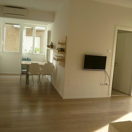 Suite Mare Centro Pesaro Bagian luar foto