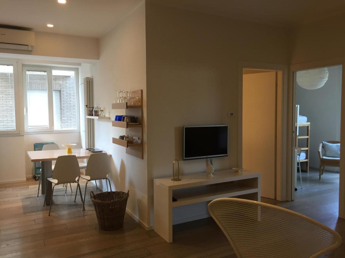 Suite Mare Centro Pesaro Bagian luar foto
