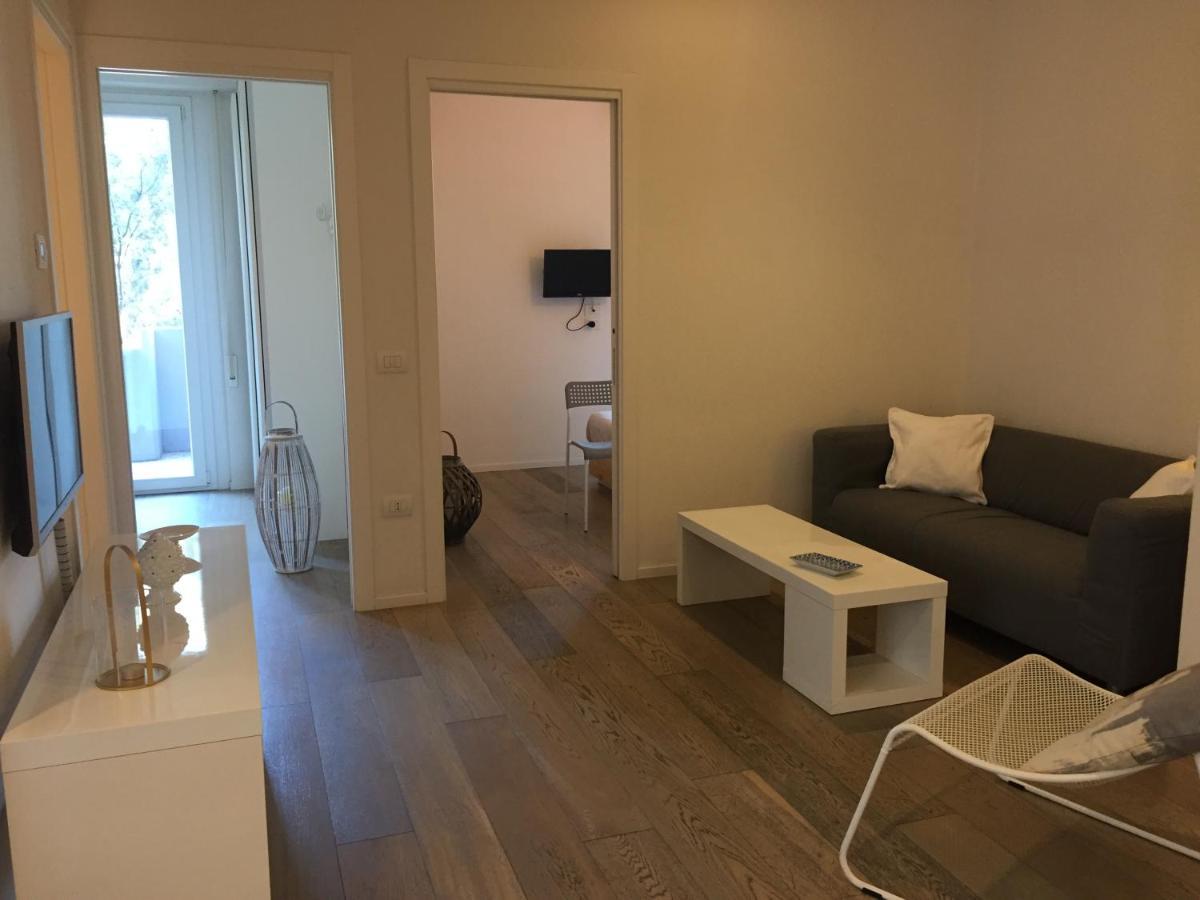 Suite Mare Centro Pesaro Bagian luar foto