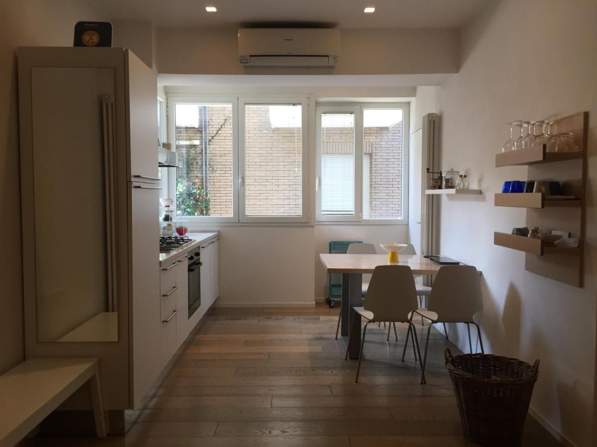 Suite Mare Centro Pesaro Bagian luar foto