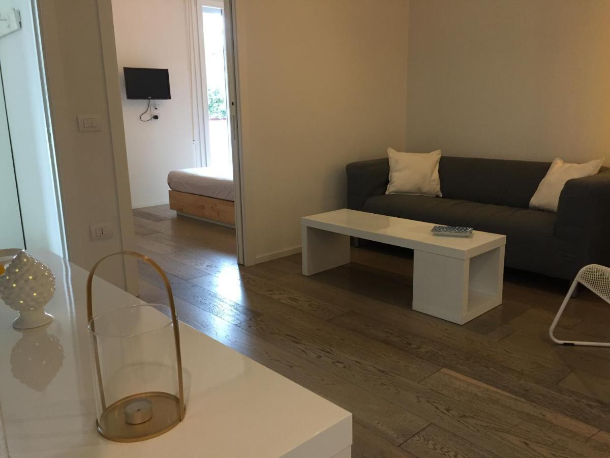 Suite Mare Centro Pesaro Bagian luar foto